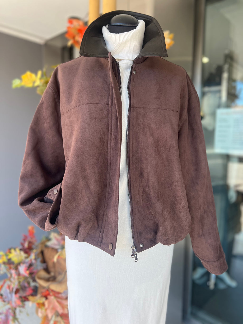 BOMBER OVER IN ALCANTARA