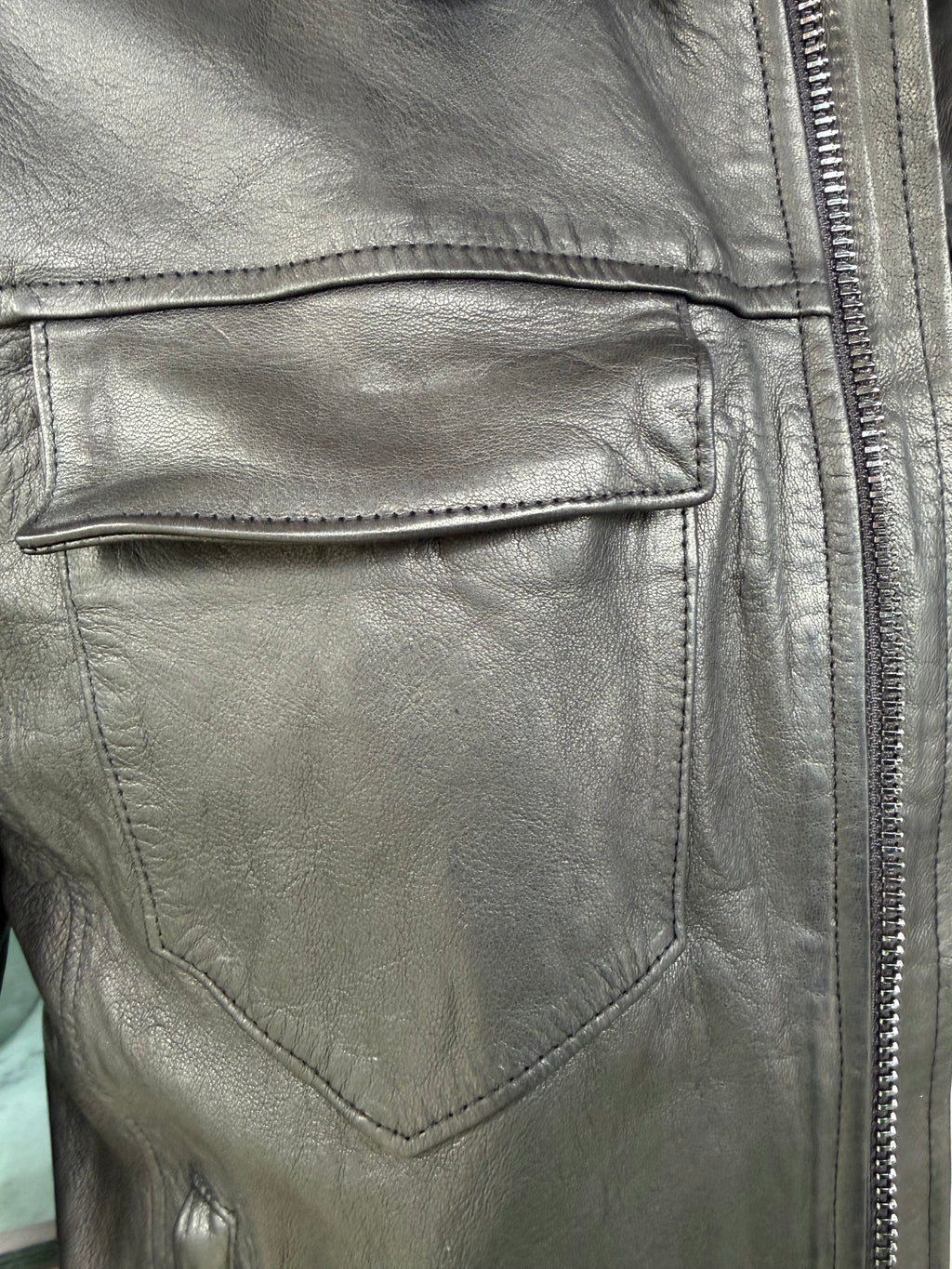 CARL- LA PELLE A CAMICIA
