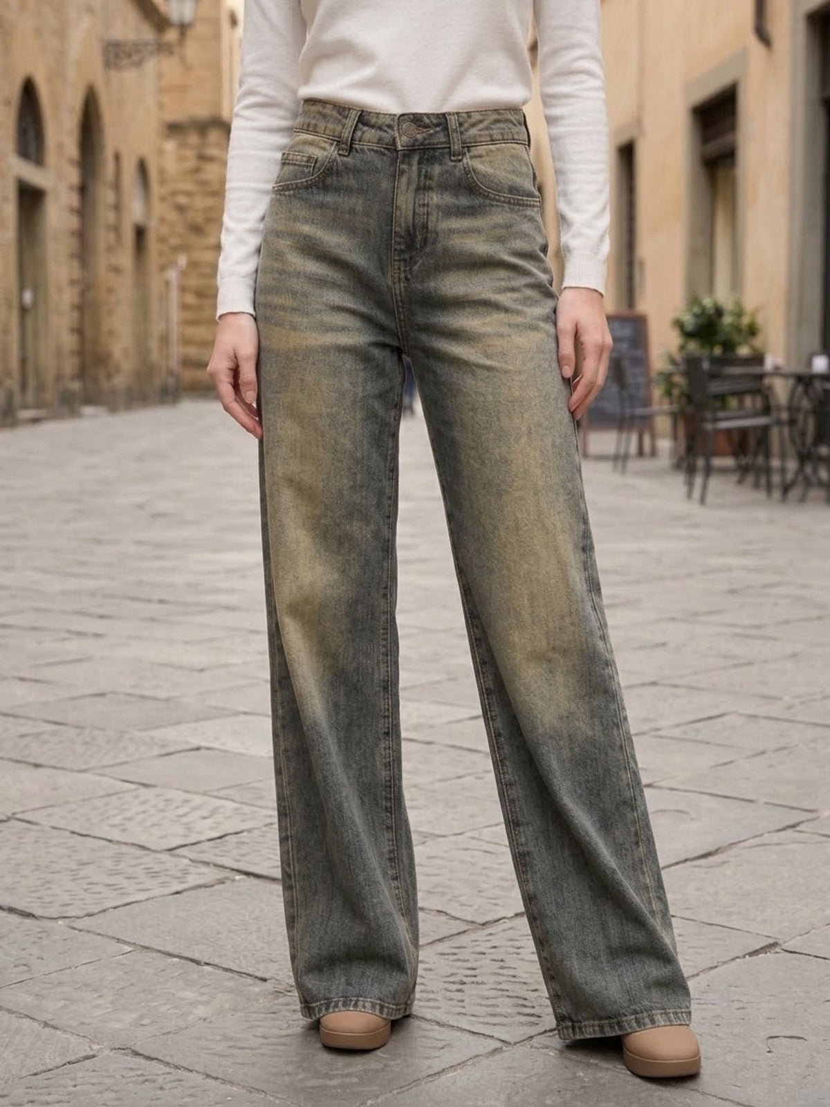 Jeans a palazzo a gamba larga elasticizzati in vista laterale con taglio fluido