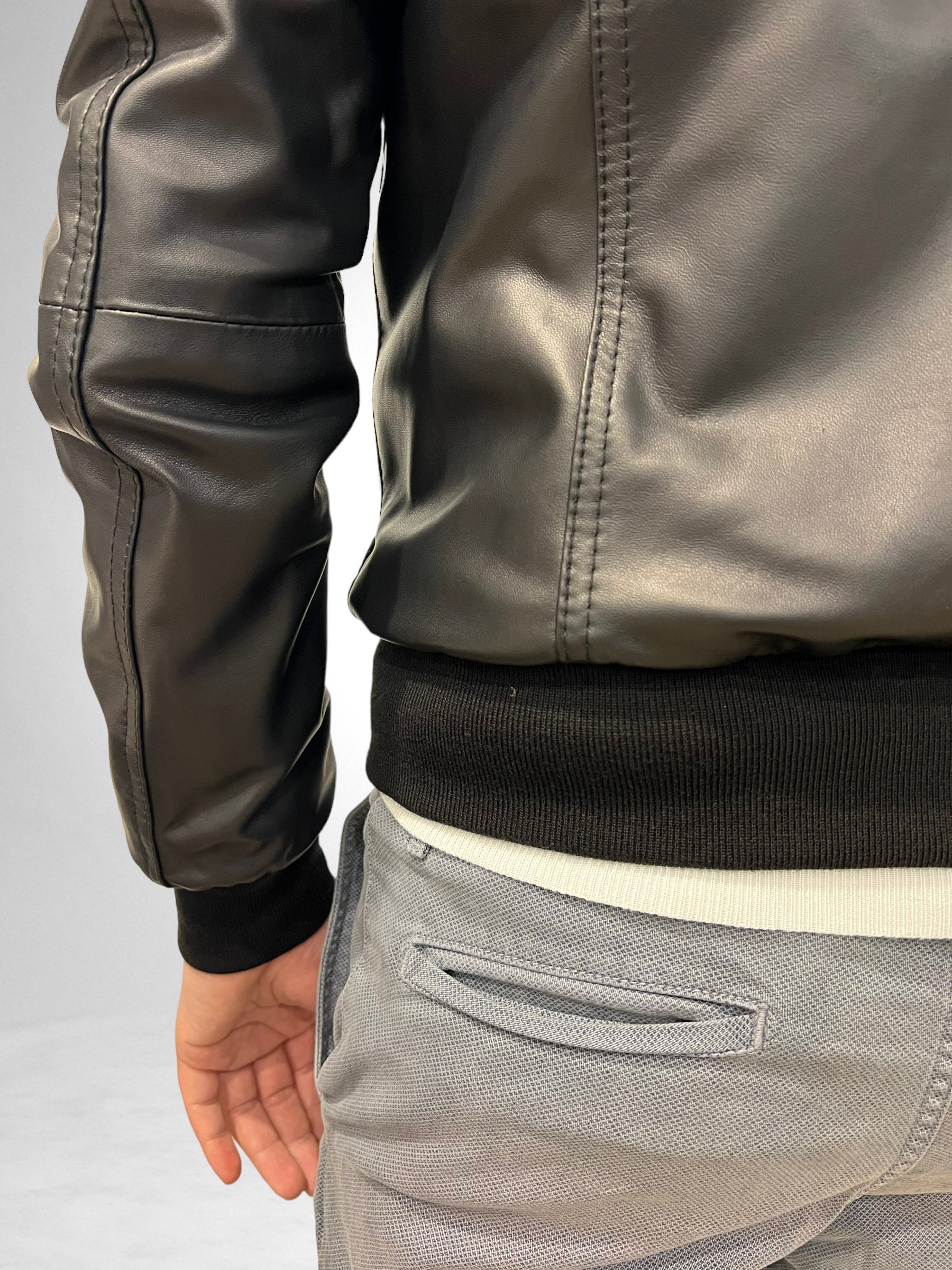 KLERIS- IL BOMBER MODERNO